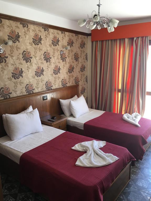 Abeer Hotel อเล็กซานเดรีย ภายนอก รูปภาพ
