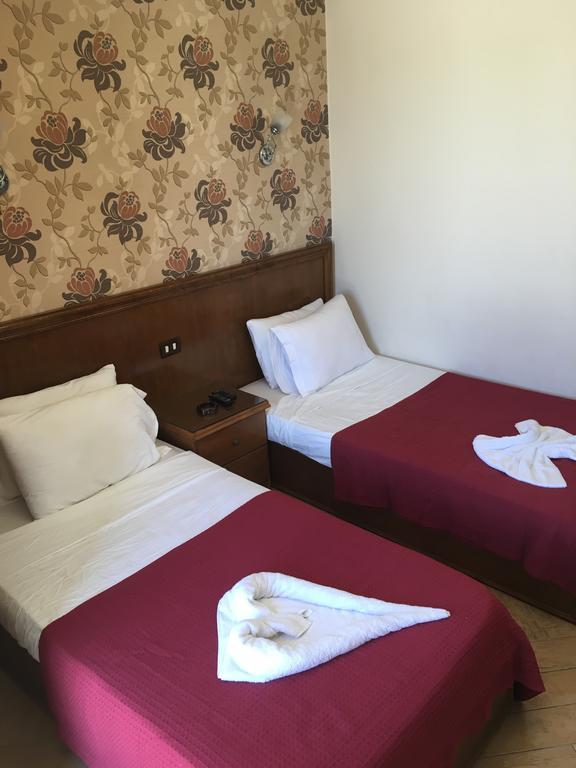Abeer Hotel อเล็กซานเดรีย ภายนอก รูปภาพ