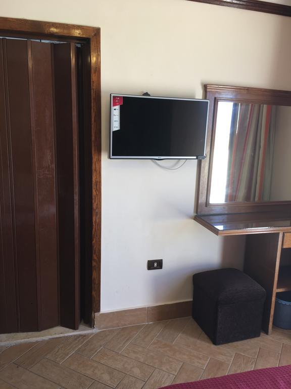 Abeer Hotel อเล็กซานเดรีย ภายนอก รูปภาพ